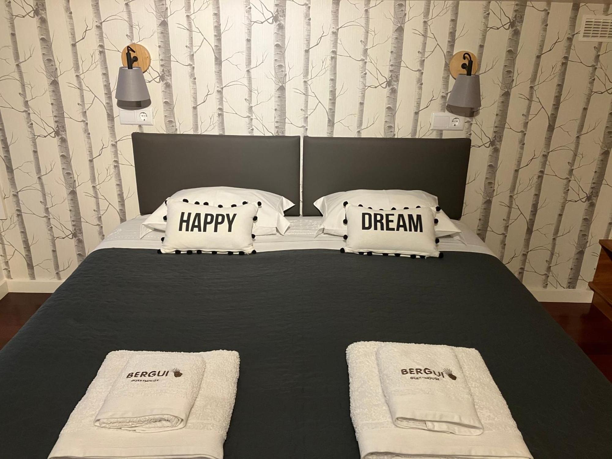Bergui Guesthouse - Em Guimaraes Desde 2017 Экстерьер фото