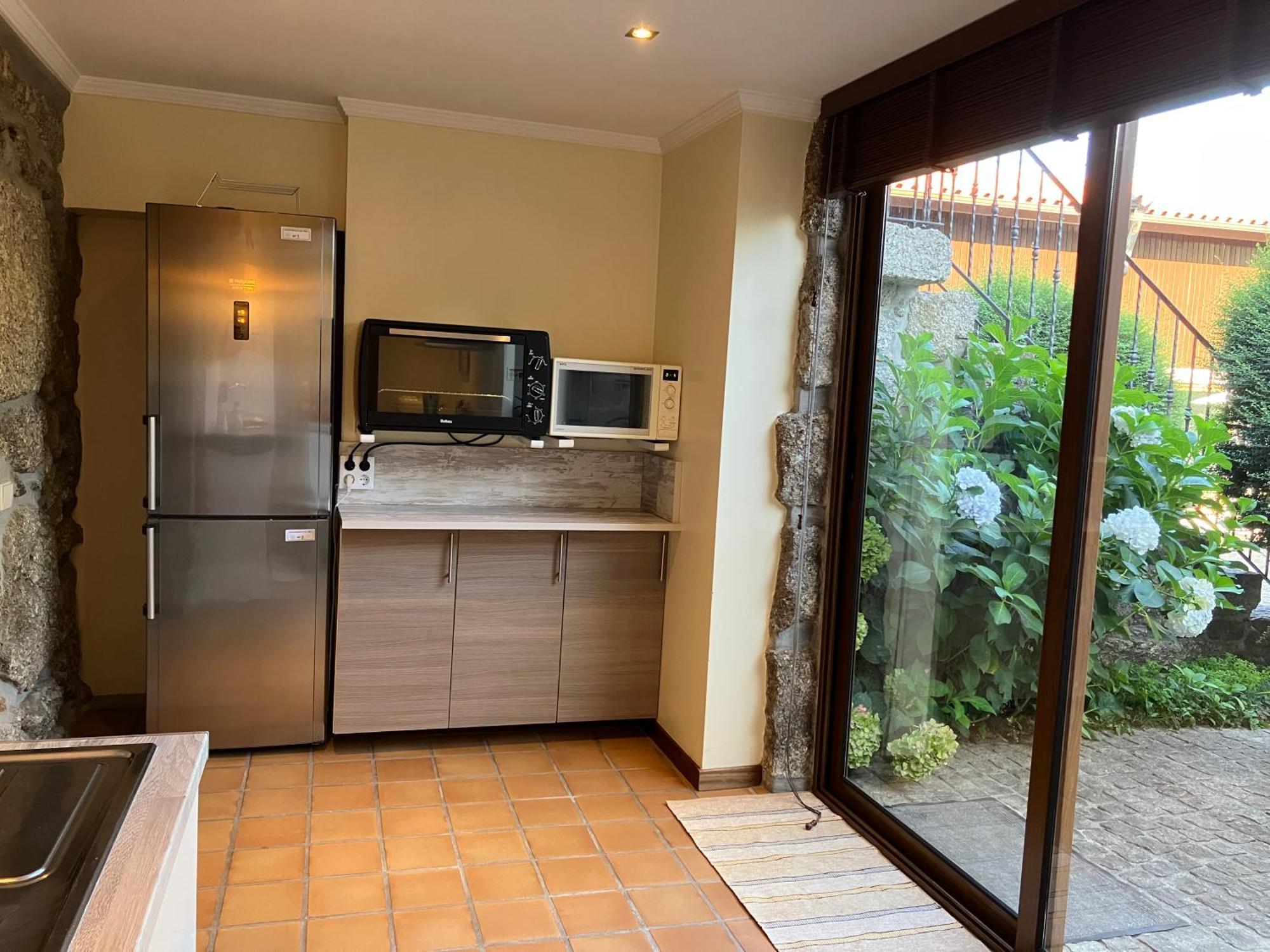 Bergui Guesthouse - Em Guimaraes Desde 2017 Экстерьер фото